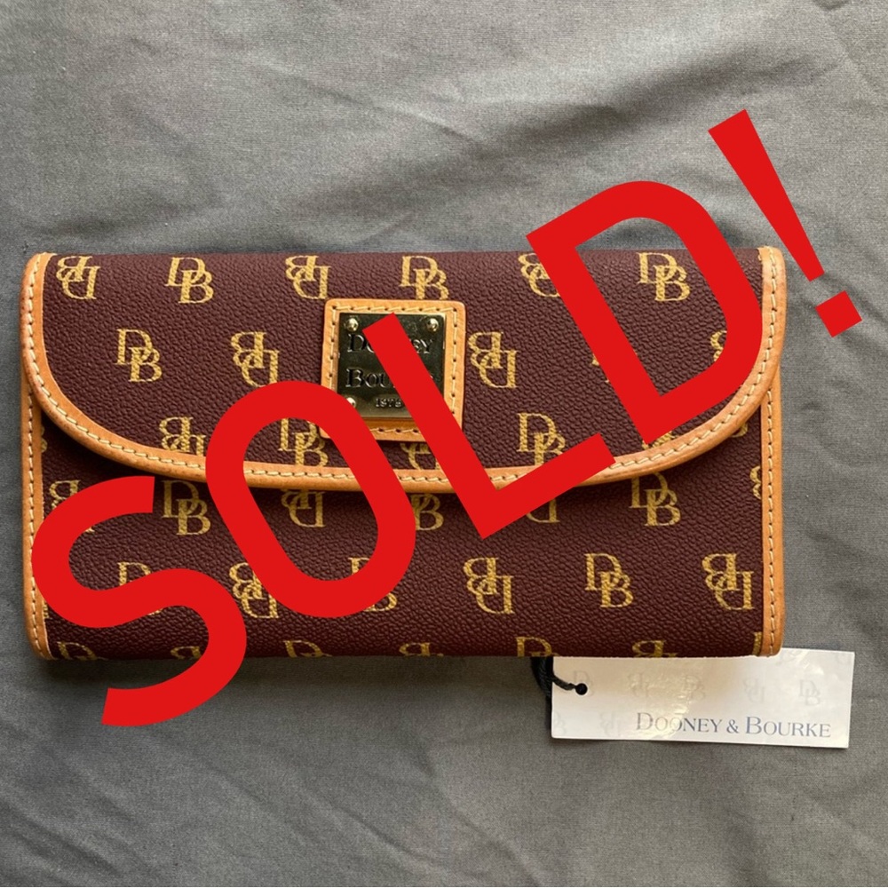 NWT Dooney & Bourke Gretta Signature Continental Wallet/Clutch - Picture 1 of 7